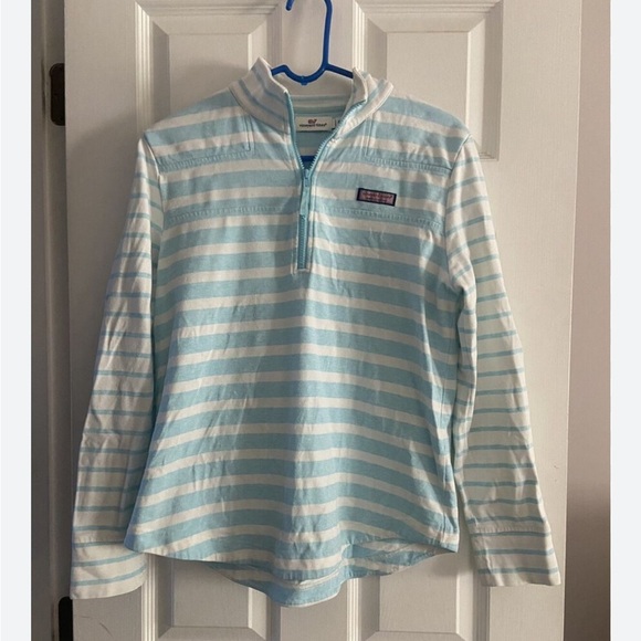Vineyard Vines 1/4 Zip size small - Picture 2 of 4
